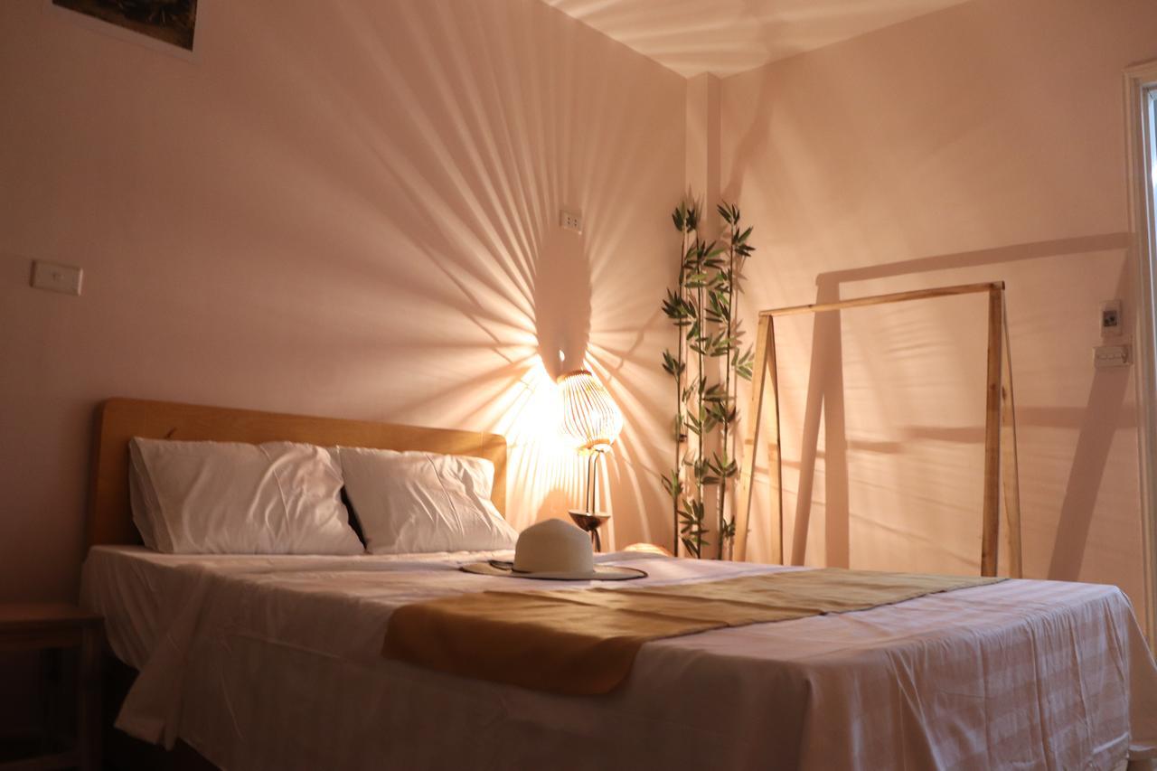 Hola Homestay Hanoi Exterior photo